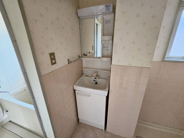 姫路駅 バス13分 広嶺中学校下車:停歩3分 2階の物件内観写真